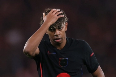 Status Lamine Yamal Picu Ketegangan Hansi Flick dan Manajemen Barcelona