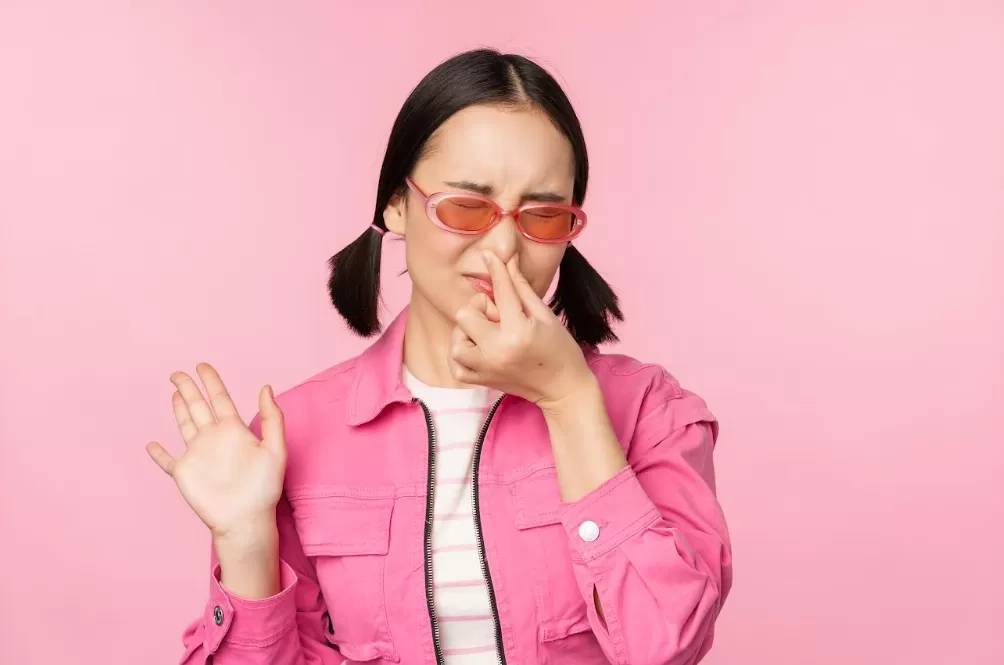 Kenali Penyebab Bau Tak Sedap dari Dalam Hidung: Waspada Sinusitis, Gigi Berlubang, hingga Phantosmia!