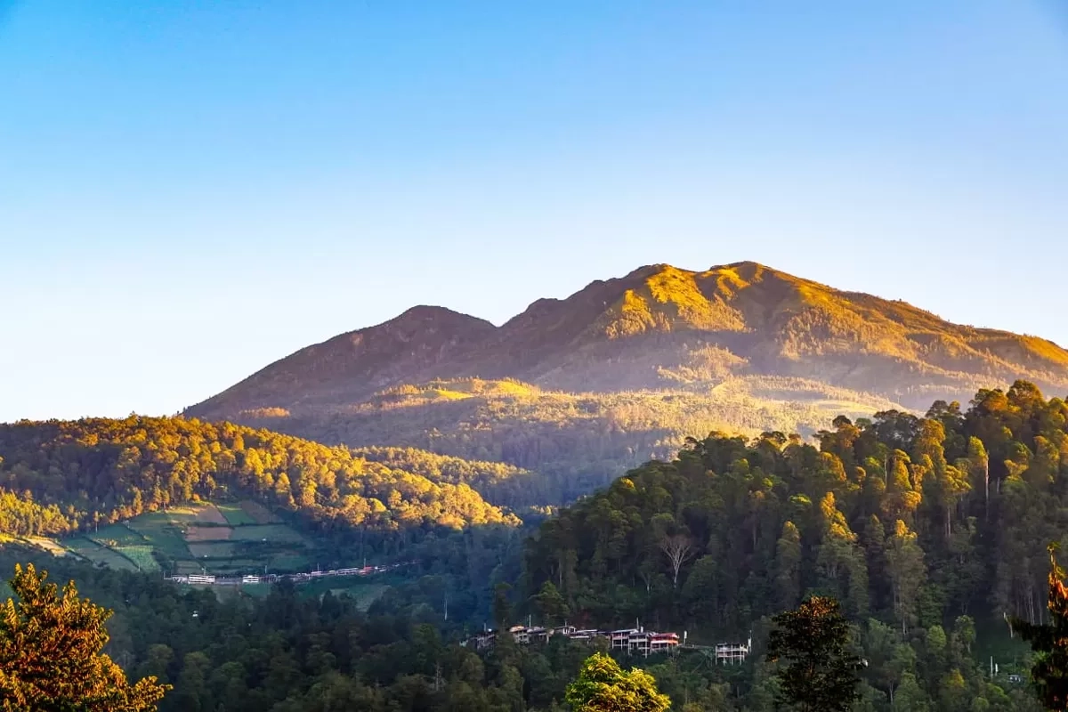 Gunung Lawu Dipastikan Tak Masuk Wilayah Panas Bumi