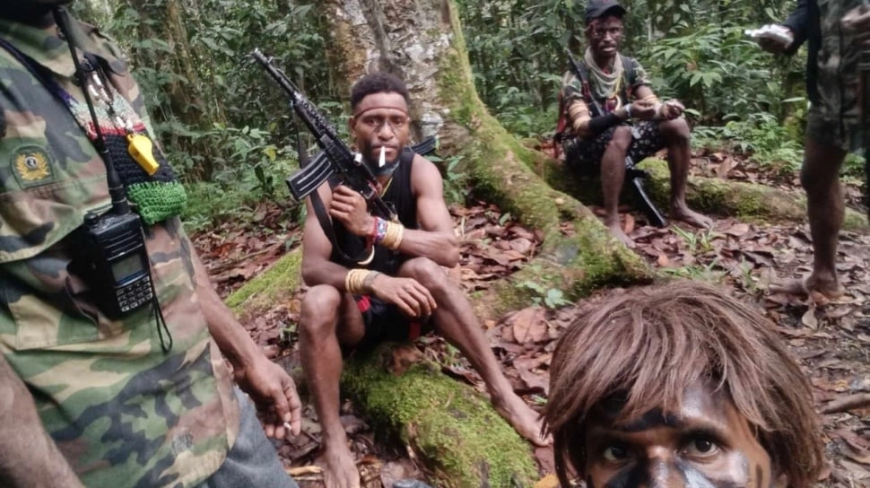 Rombongan Kapolda Papua Tengah Dihujani Tembakan OPM, Kasat Narkoba Nabire Terluka di Kepala!