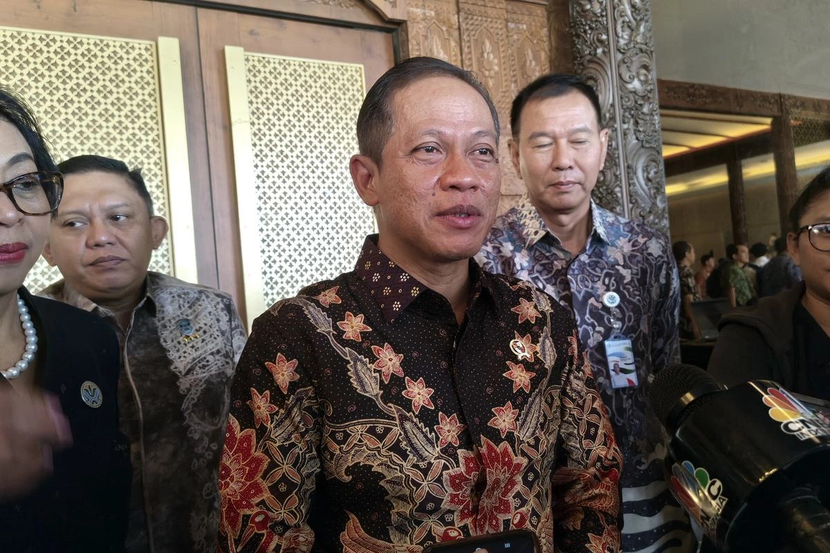 Menteri LH Siap Ganti Mobil Dinas dengan Maung Seperti Keinginan Prabowo