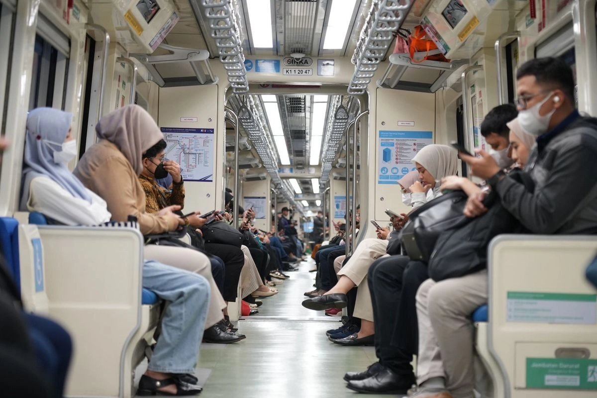 Pengguna LRT Jabodebek Melonjak Lebih dari 40 Persen di Januari-September 2025