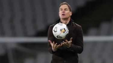 PSSI Wajib Tahu! Borok Frank de Boer Terbongkar: Penghancur Mimpi Pemain