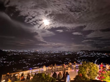 5 Destinasi Wisata di Tulungagung: Liburan Keluarga Bernuansa Alam hingga Edukasi Peternakan di Kampung Susu