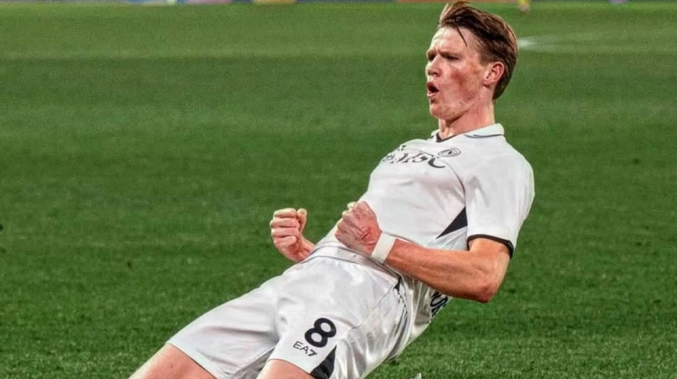 Dilumat 2-6 oleh PSV, McTominay Minta Napoli Jangan Panik: Musim Masih Panjang!