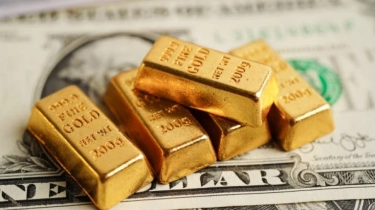 Harga Emas Global Anjlok Parah, Apa Penyebabnya?