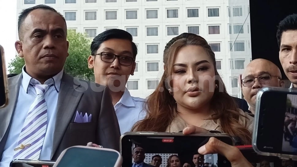 Sembuh dari Tifus, Lisa Mariana Siap Diperiksa Bareskrim Sebagai Tersangka Besok Siang