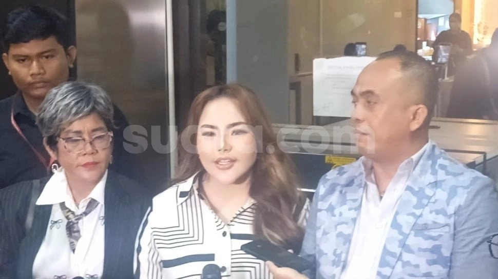 Lisa Mariana Sumringah Tak Ditahan Polisi Usai Diperiksa Sebagai Tersangka: Aku Bisa Beraktivitas!