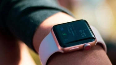 4 Smartwatch untuk Wanita Tangan Besar, Fitur Lengkap dengan Pemantau Kesehatan dan GPS