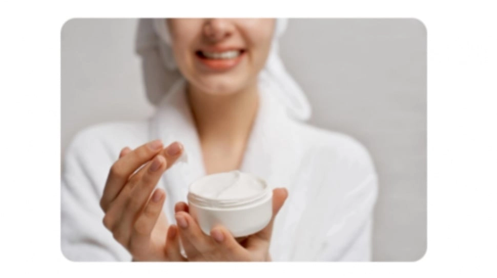 5 Rekomendasi Moisturizer Mengandung Alpha Arbutin untuk Hempas Flek Hitam Membandel di Usia 40