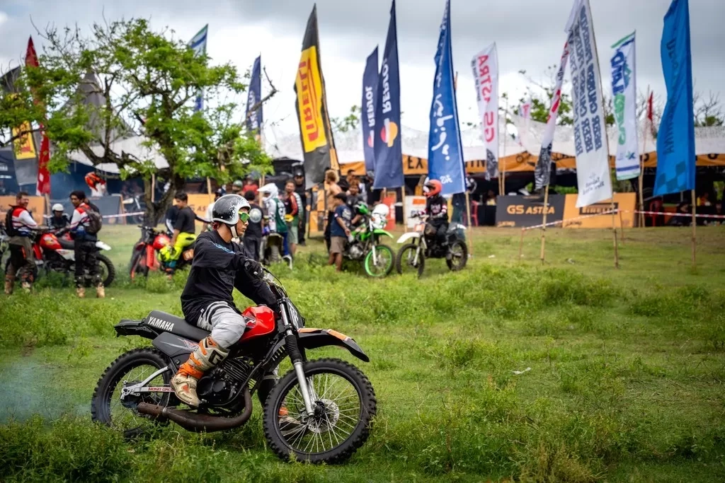 Deus Gelar SlidetoberFest 2025 Ajang Komunitas Roda Dua Beradu Skill dalam Lintasan Menantang