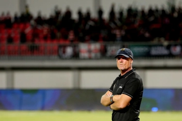 Persib Vs Persis Solo, Klub Dean James Inspirasi Sambernyawa