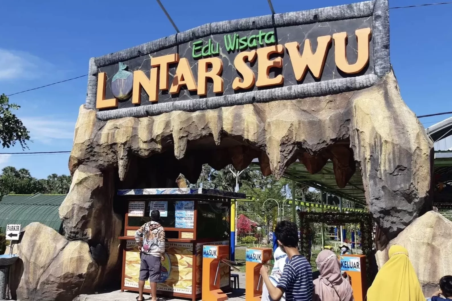 Berkunjung ke Gresik Bisa Menikmati Wisata Religi, Edukasi hingga Pantai, Ada 10 Destinasi
