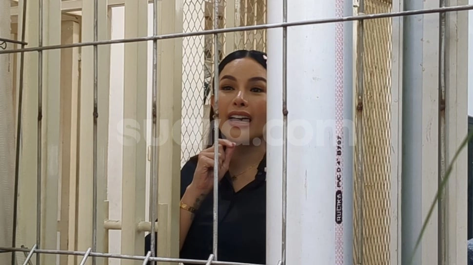 Nikita Mirzani Dipenjara Berapa Kali? Terbaru Divonis 4 Tahun Bui, Denda 1 Miliar