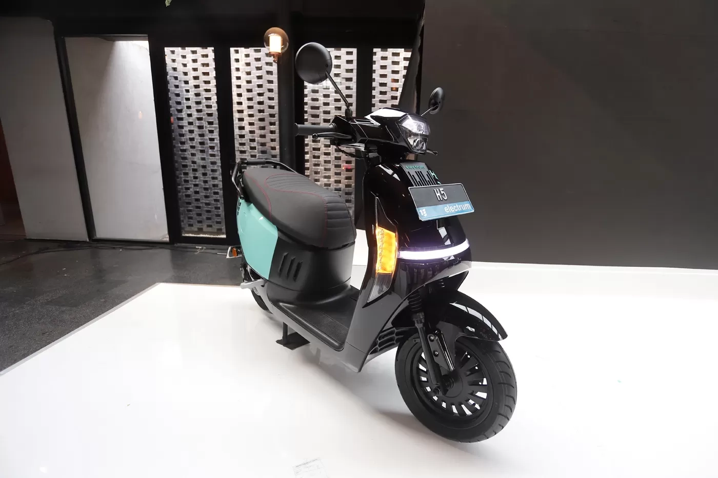 Genjot Ekosistem Kendaraan Listrik, Emisi Turun 25 Ton per Hari