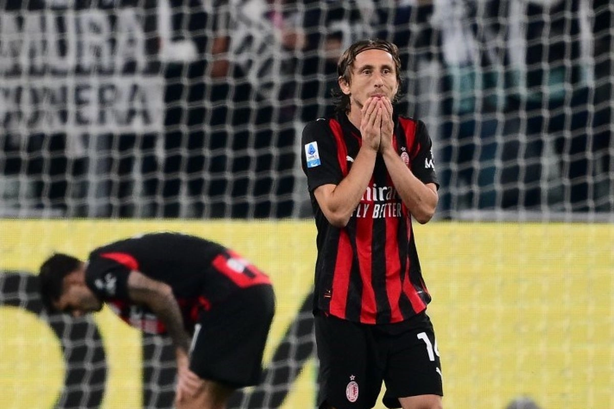 AC Milan Terpuruk di Klasemen, Allegri: Pemain Harus Bahagia!