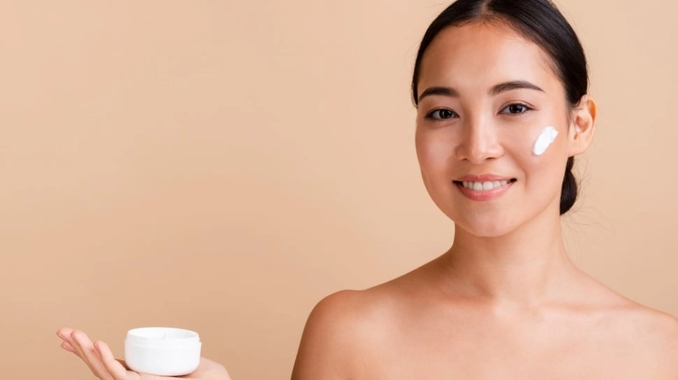 5 Rekomendasi Tone Up Cream yang Harganya Affordable untuk Mencerahkan Kulit Wajah