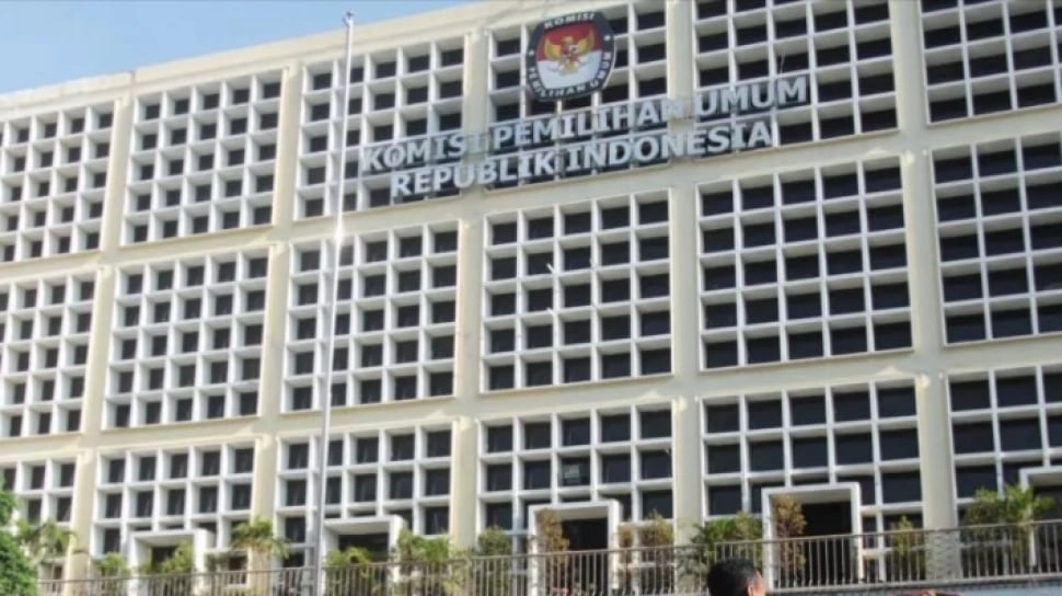 DPR Ultimatum Pimpinan KPU usai Kena Sanksi DKPP: Kalau Ada Pesawat Biasa Kenapa Pakai Jet Pribadi?