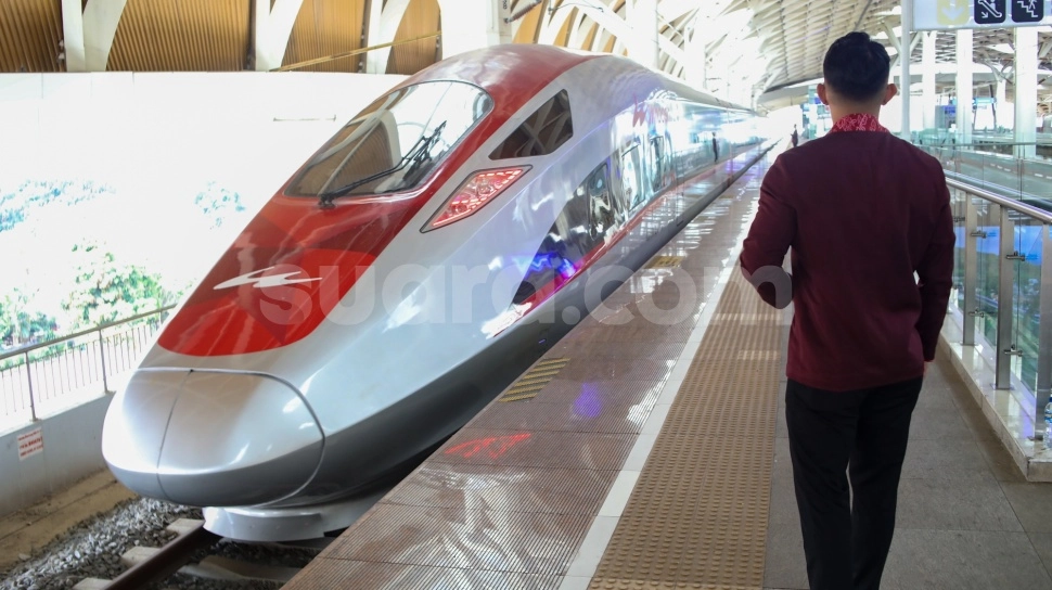 Jerat Utang Whoosh: DPD Peringatkan PT KAI di Ambang Krisis, Kualitas Layanan Terancam Anjlok