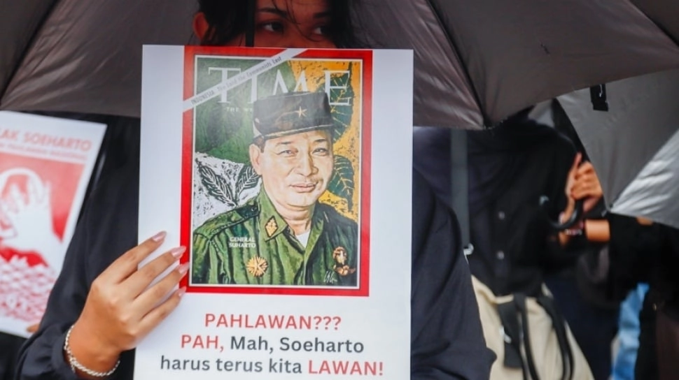Kriteria Seseorang Bisa Dikatakan Pahlawan Nasional, Apakah Soeharto Layak?