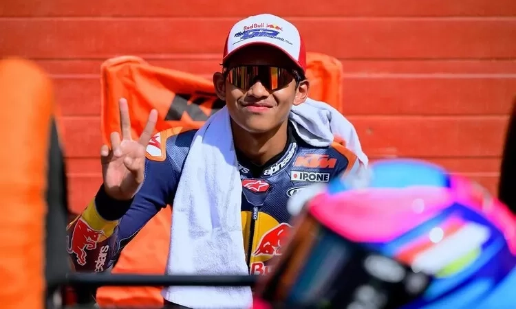 Veda Ega Pratama Siap Debut di Kelas Moto3 pada Tahun 2026 Bersama Tim Asia