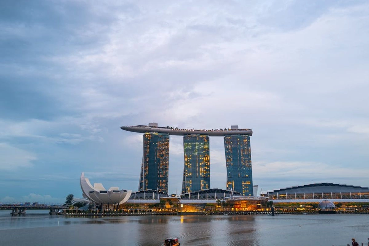 Heboh Marina Bay Sands Kebakaran, Penyebab Masih Diselidiki