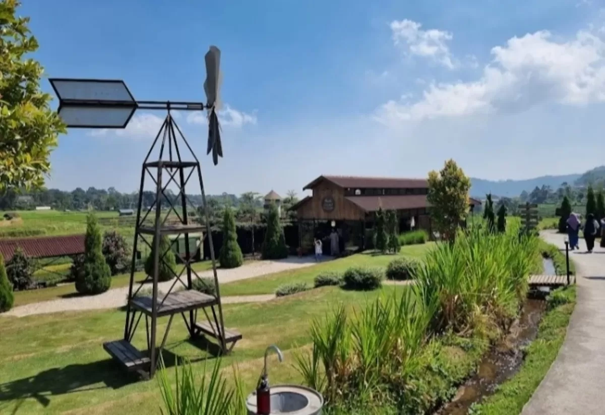 Ide Liburan Akhir Pekan untuk Anak Muda: 5 Spot di Mojokerto Ini Punya View Alam Paling Keren, Banyak Spot Foto Juga!