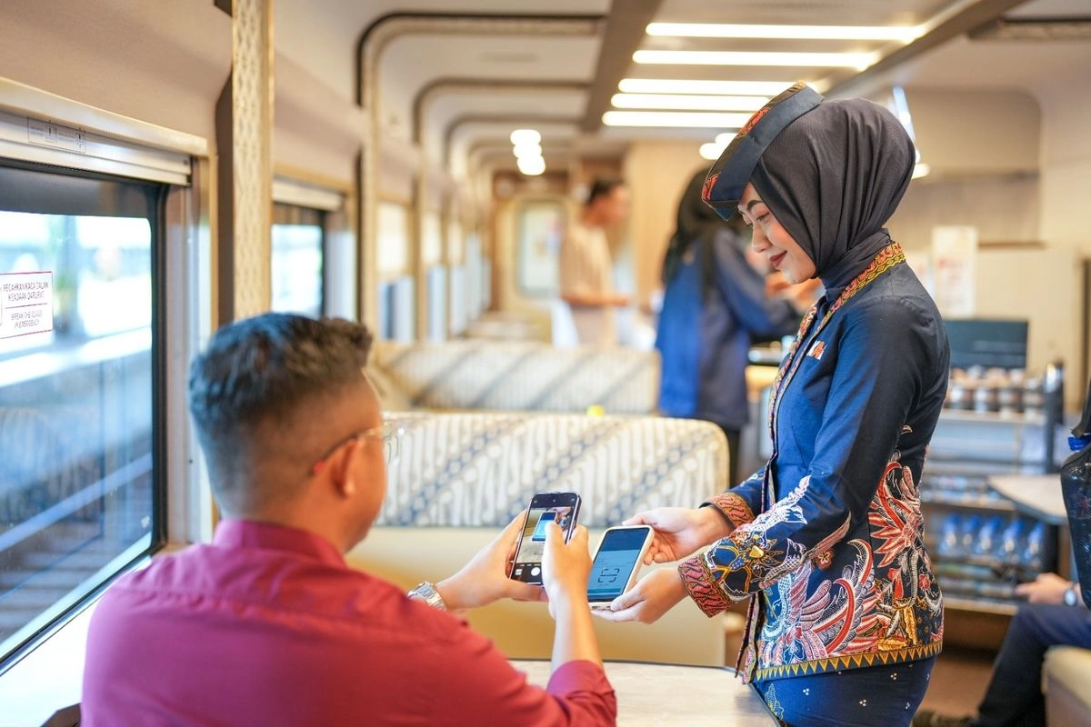 KAI Services Buka Lowongan Kerja Pramugara dan Pramugari, Cek Syaratnya