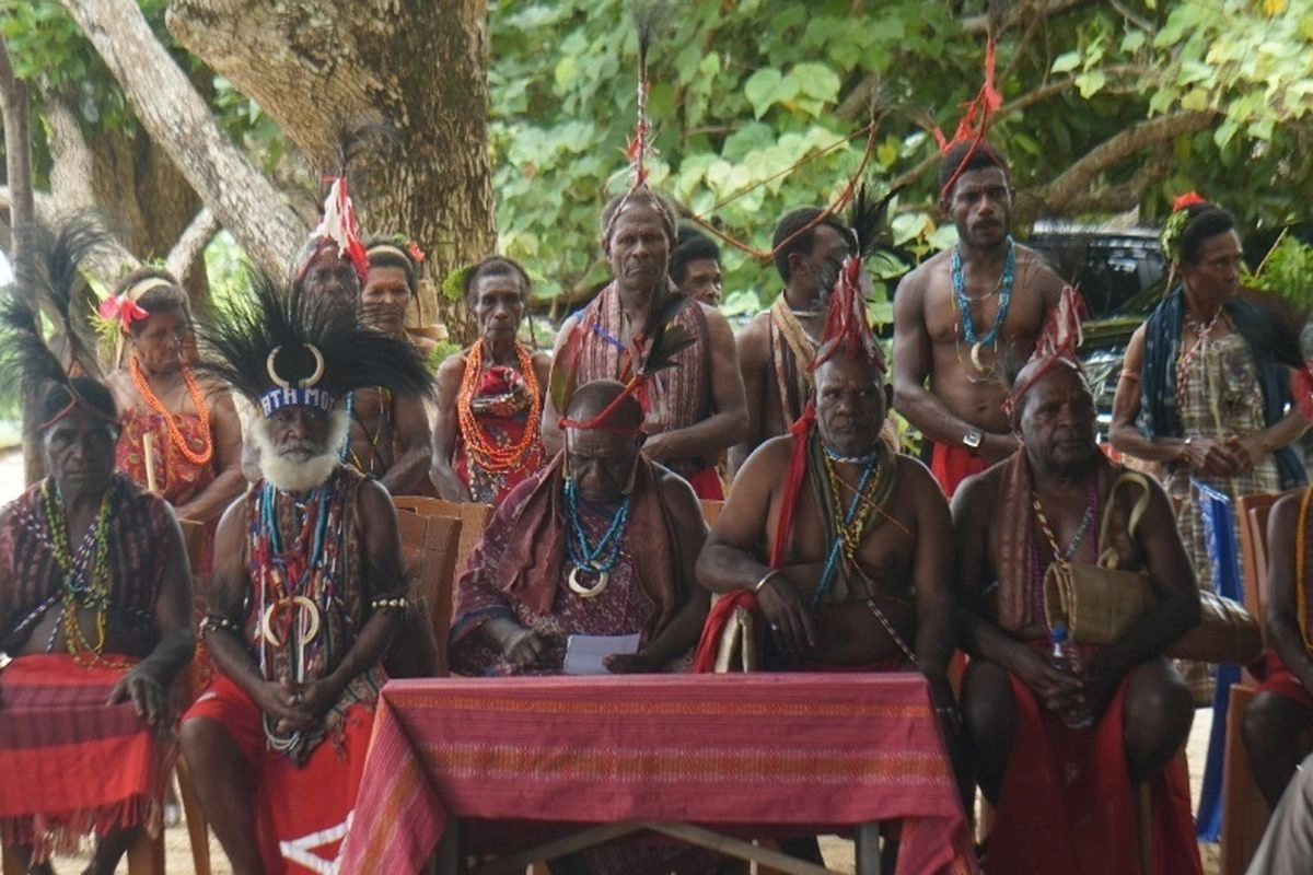 Kemana Masyarakat Adat Harus Berlindung?