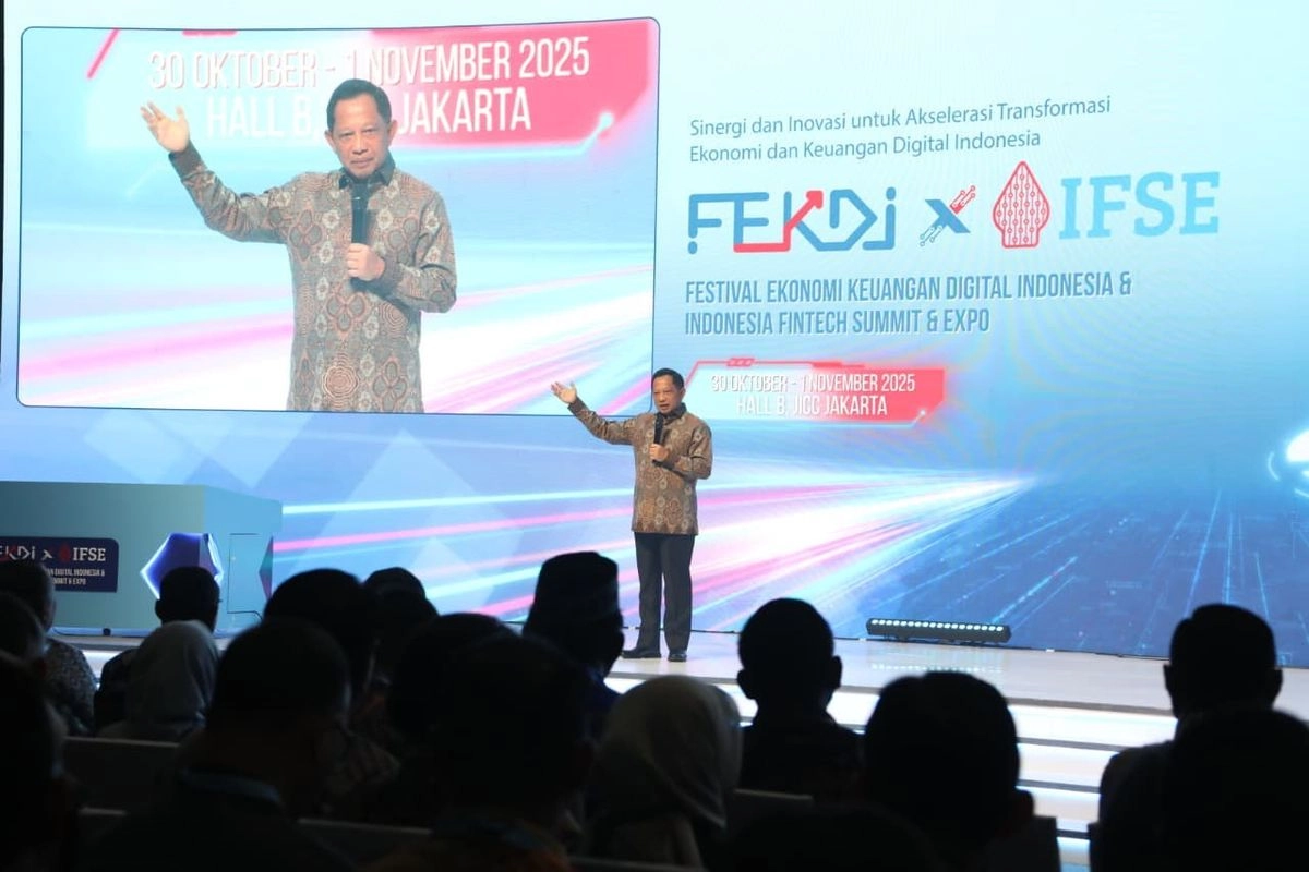 Mendagri Minta Pemda Perkuat Literasi Keuangan Digital untuk Perluas “E-Government” dan Tingkatkan PAD