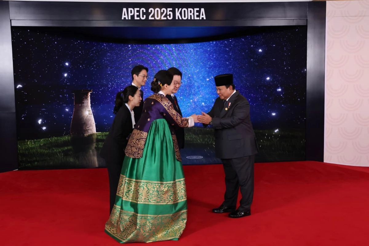 Prabowo Hadiri ''Gala Dinner'' KTT APEC Bareng Para Pemimpin Ekonomi Dunia