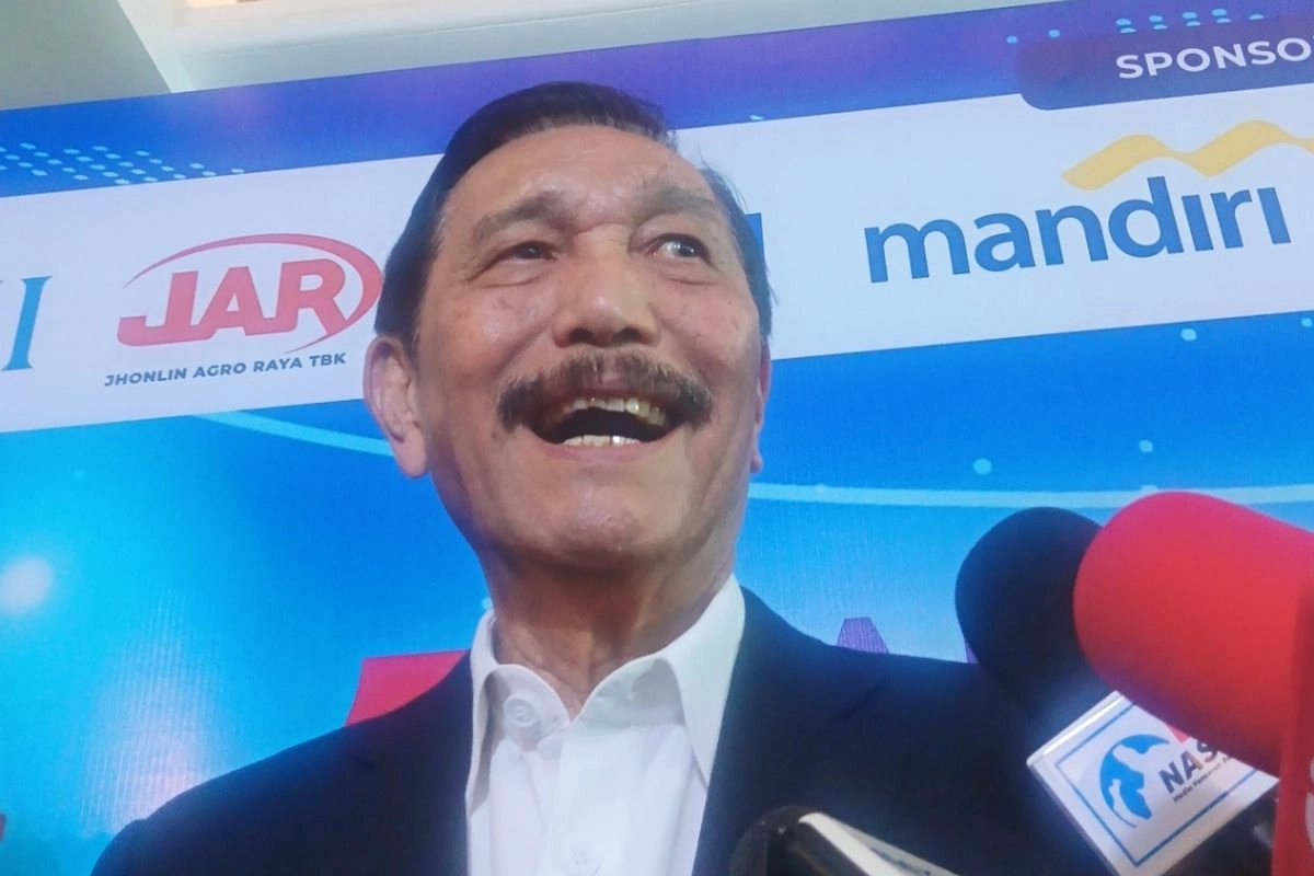 Saat Luhut Klaim Whoosh Sudah Bisa Tutup Biaya Operasional, tapi Utang ke China Tembus Rp 120 T...