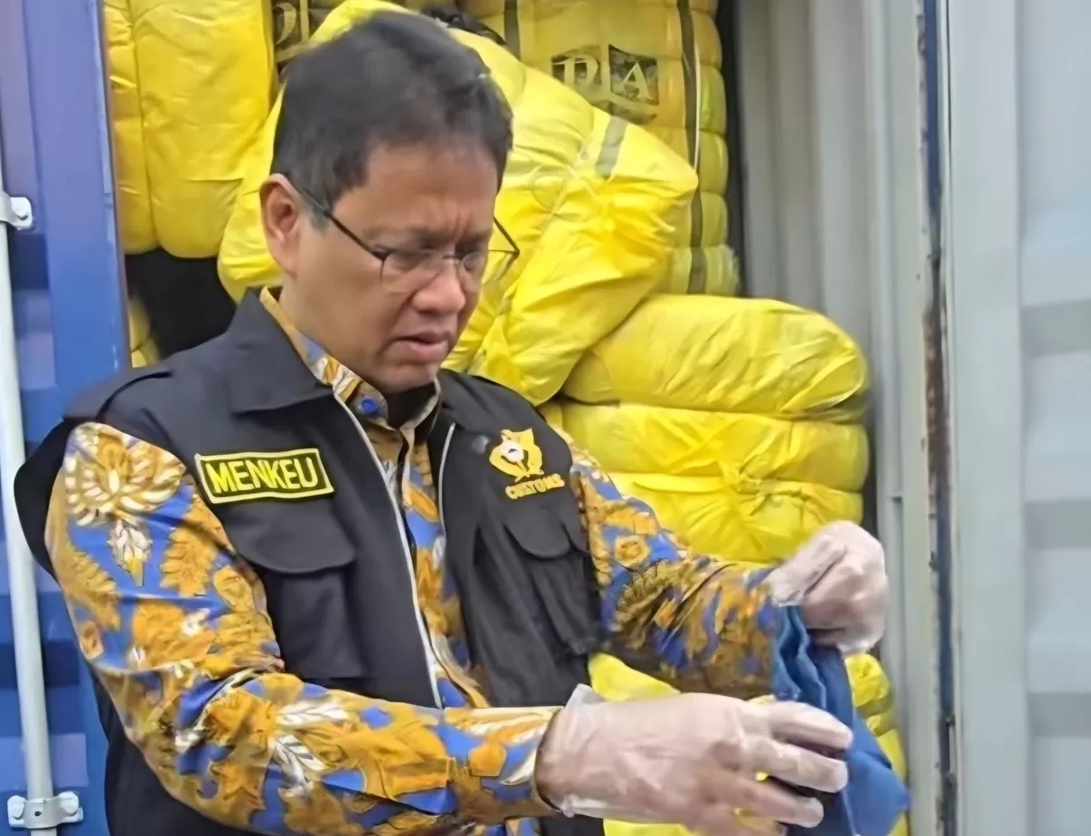 Tegaskan Larangan Impor Ilegal, Menkeu Purbaya: Jangan Rugikan UMKM dan Industri Tekstil Nasional