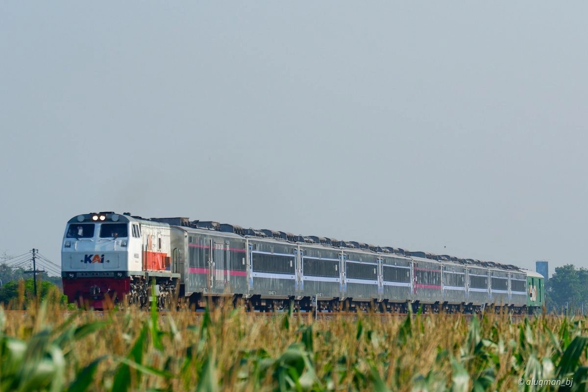 KAI Tambah Perjalanan Kereta Api Selama November 2025