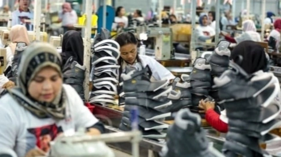 Berapa Gaji Buruh Pabrik Sepatu Nike Adidas di Tangerang? Perusahaan Pindah ke Kota yang Lebih Murah