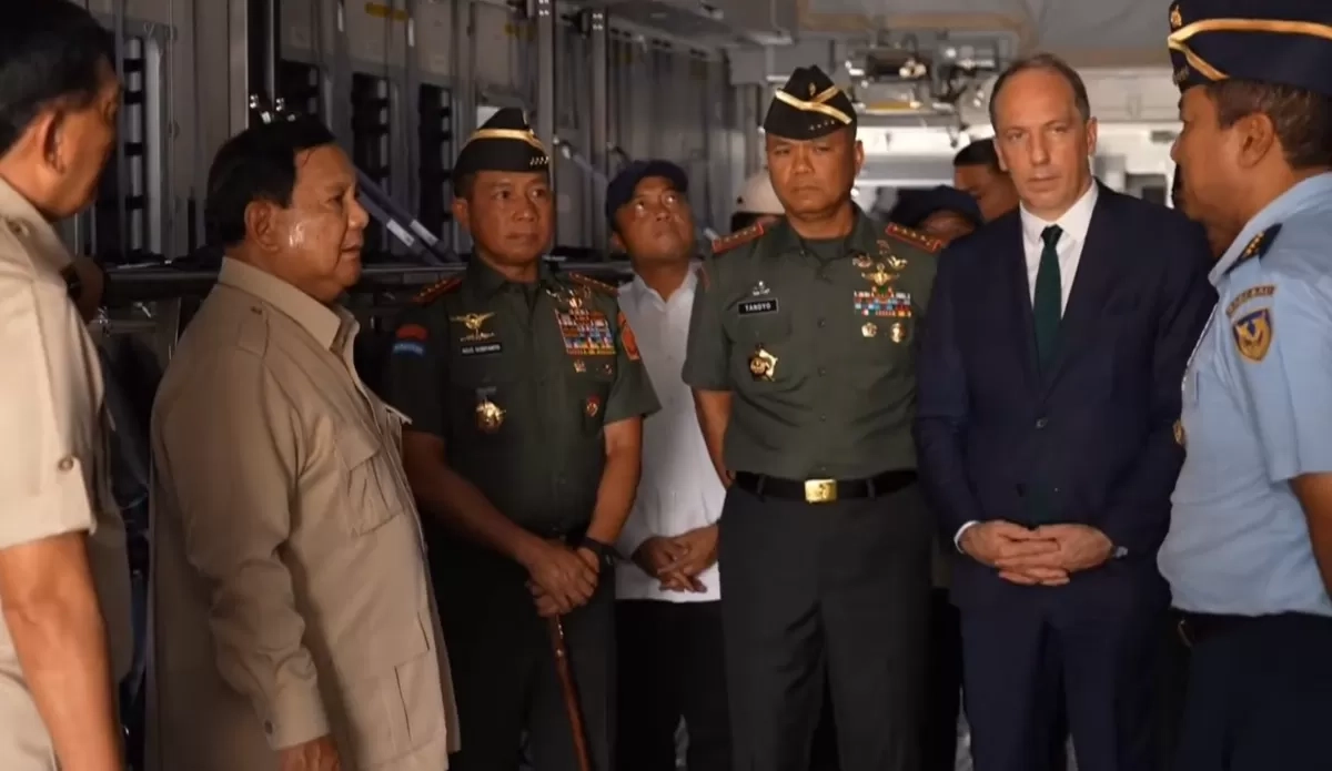 Baru Tiba di Indonesia, Presiden Prabowo Lihat Langsung Pesawat Angkut Berat A400M Buatan Airbus