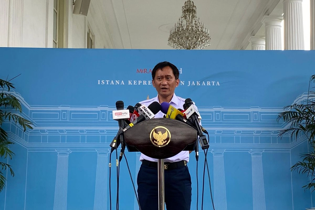 Prabowo Perintahkan Dirut KAI Cek Jalur Rawan Banjir Jelang Nataru