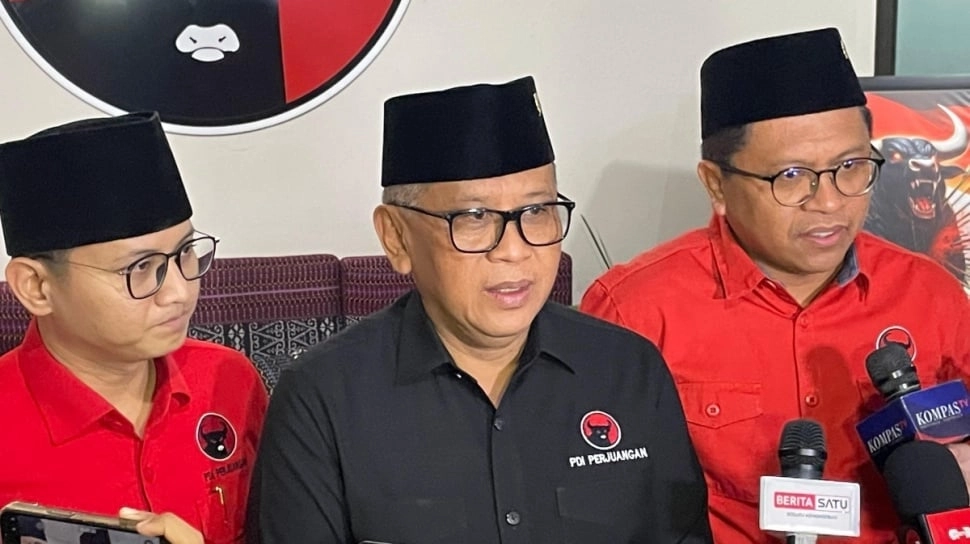 Hasto PDIP: Ibu Megawati Lebih Pilih Bendungan dan Pupuk Daripada Kereta Cepat Whoosh