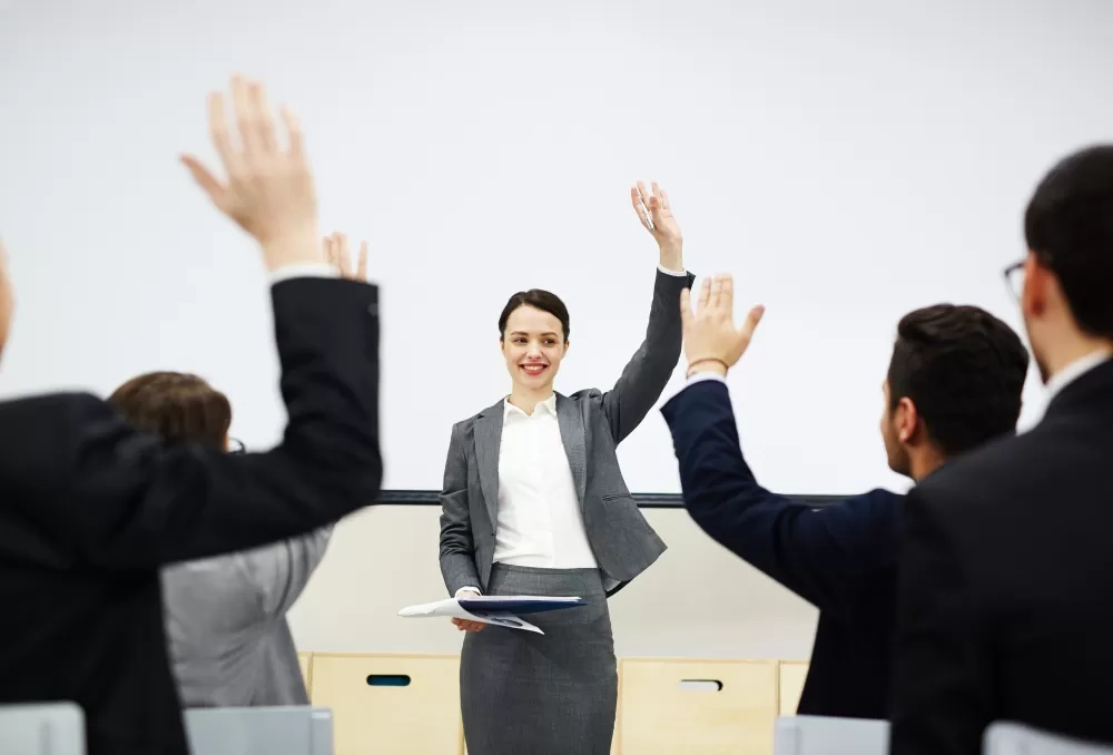 7 Ungkapan Mencerminkan Keberanian Meski Merasa Diri Pemalu di Depan Publik