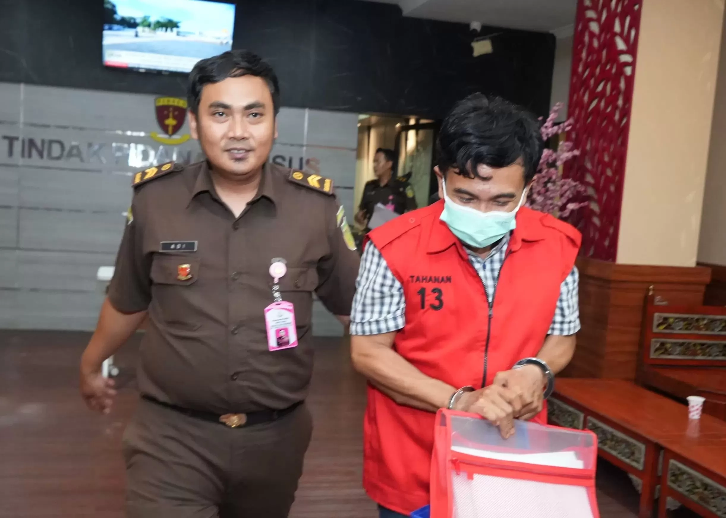 Diduga Terseret dalam Kasus Korupsi Dana BSPS, Kejati Jatim Tahan Pejabat Disperkimhub Sumenep