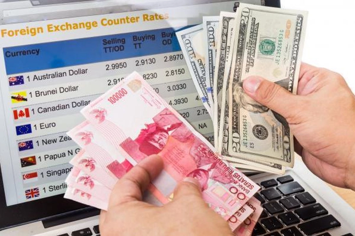 Masih Tertekan, Rupiah Pagi Melemah ke Posisi Rp 16.739 Per Dollar AS