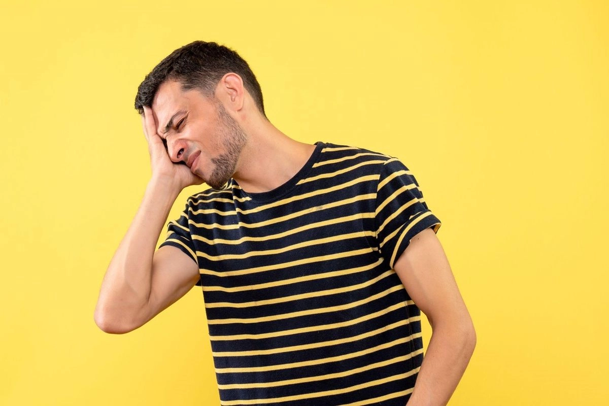 Pria dengan Aktivitas Padat Rentan Migrain, Kenali Penyebab dan Cara Redakannya