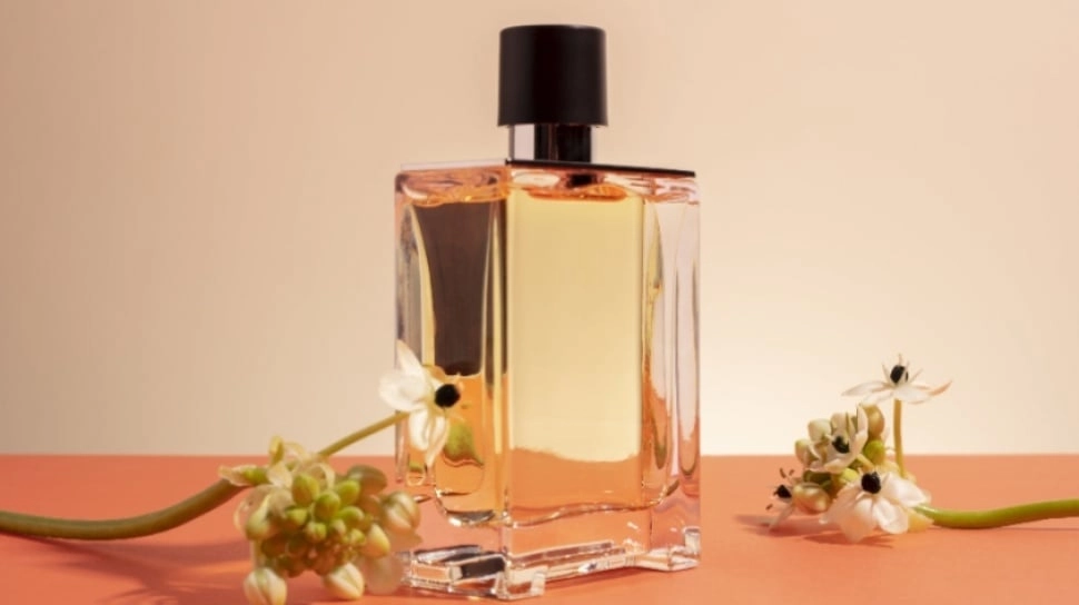 5 Parfum Aroma Teh untuk Wanita Kantoran, Wanginya Meninggalkan Jejak