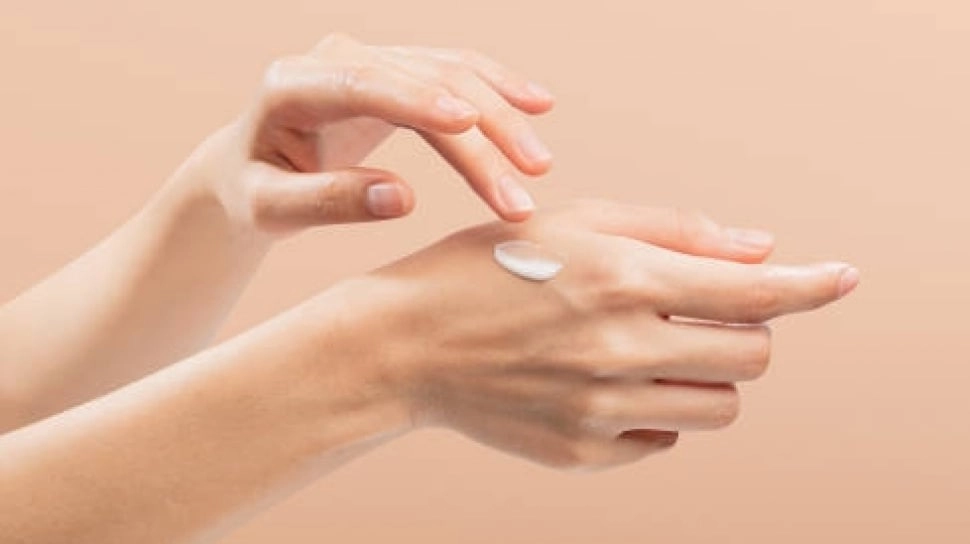 5 Rekomendasi Sunscreen Gel SPF 50 Terbaik, Cocok untuk Tipe Kulit Berminyak