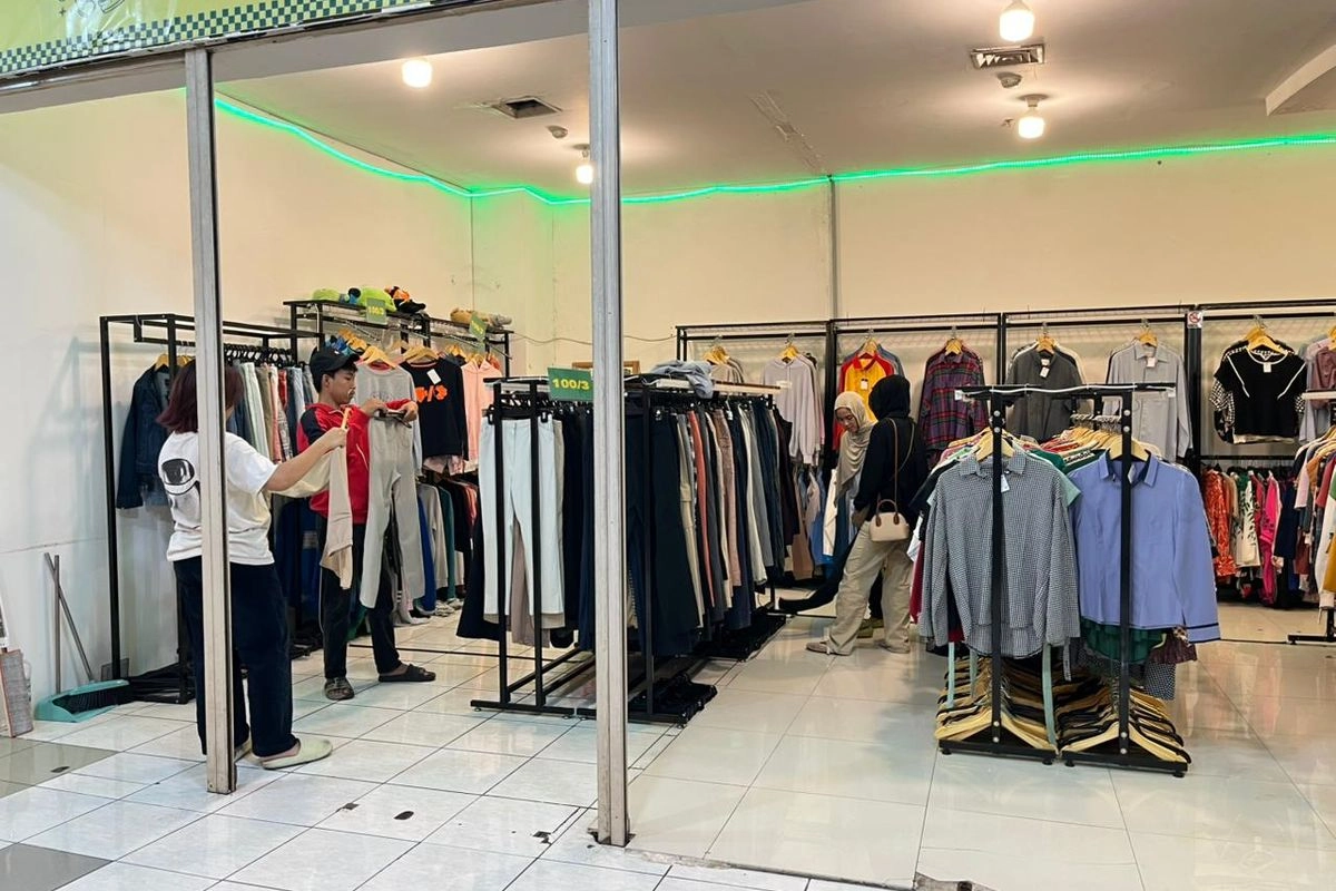 Stop Baju ''Thrifting'', Menteri Maman Panggil Semua E-Commerce Hari Ini