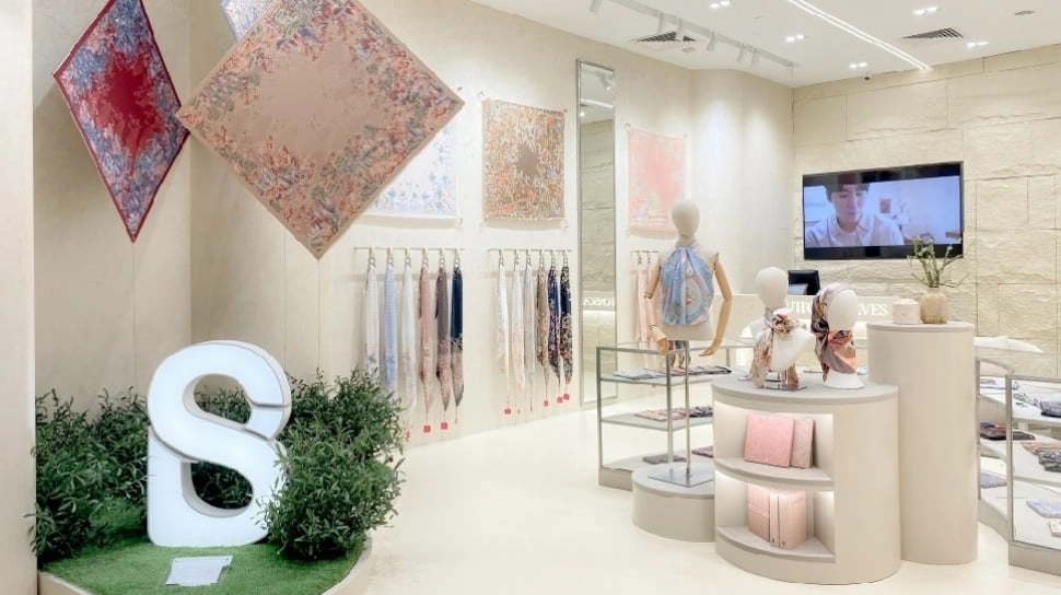 Modest Fashion Go International! Buttonscarves Buka Gerai Eksklusif di Jewel Changi