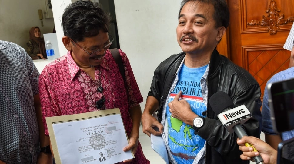 Polda Metro Jaya Tetapkan 8 Tersangka Kasus Fitnah Ijazah Jokowi, Termasuk Roy Suryo dan dr. Tifa