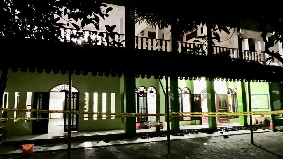Masjid Dipasang Garis Polisi, Begini Kondisi SMAN 72 Jakarta Pasca Ledakan