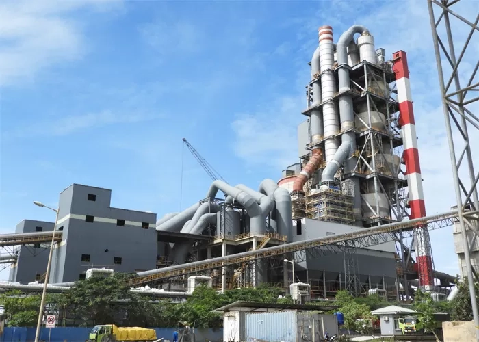 Dukung Pembangunan Konstruksi di Indonesia Lewat Penyediaan Bahan Baku Semen Berkualitas