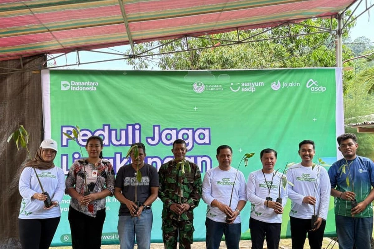 ASDP Tanam 3.000 Mangrove di Mawali, Jaga Pesisir Bitung